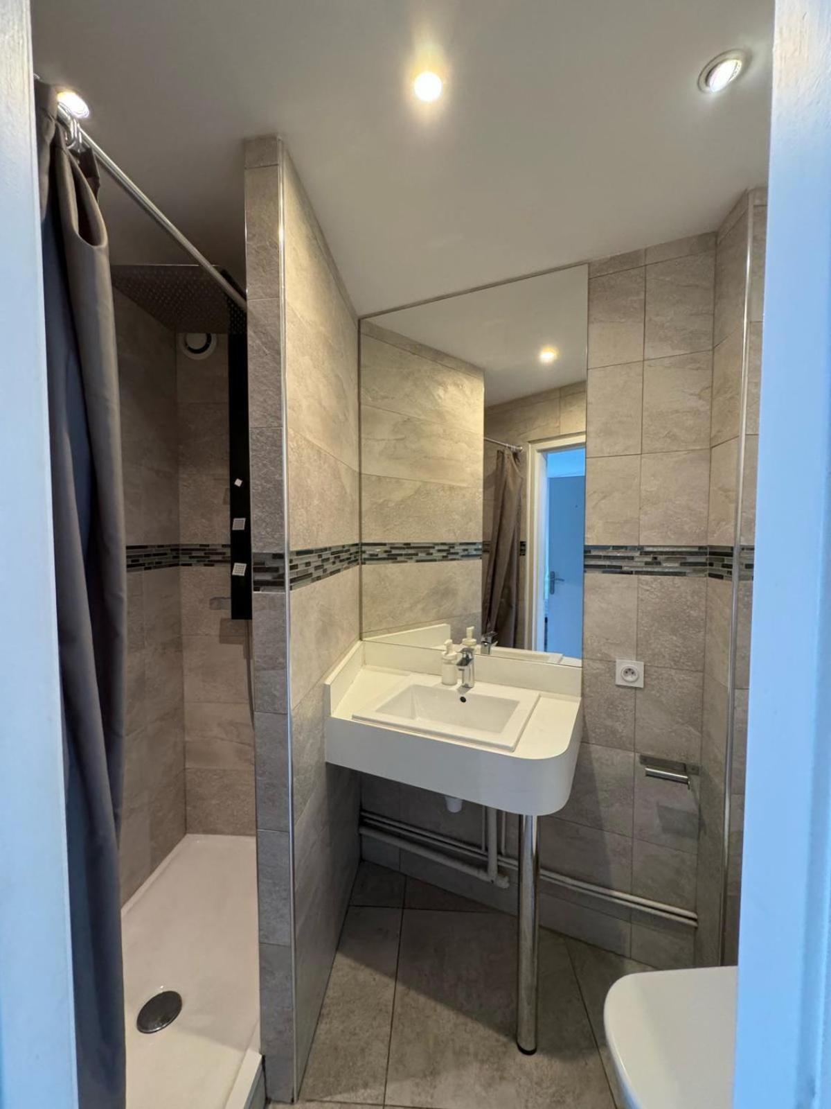 Appart' Hotel Fauriel Saint Etienne Avec Parking Zewnętrze zdjęcie